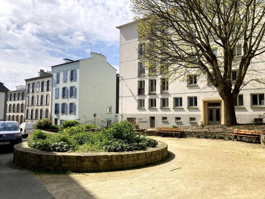 Apartment Les Capucins.appartement Elegant,vue Sur Le Jardin Brest